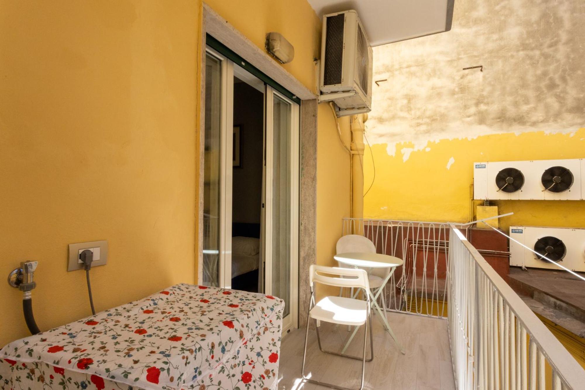 Appartamento Ninetta A Foria Napoli Esterno foto
